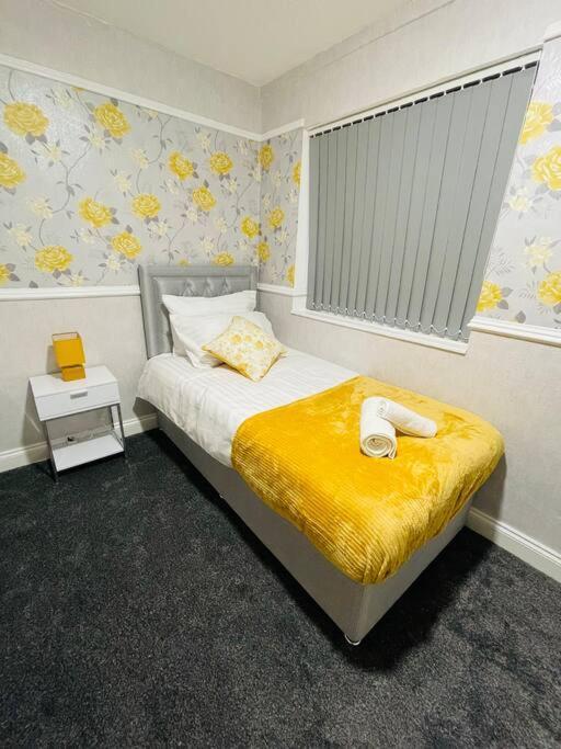 Alder House - A Modern Vibrant 4 Bedroom House Marston Green Esterno foto