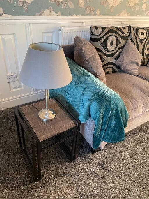 Alder House - A Modern Vibrant 4 Bedroom House Marston Green Esterno foto