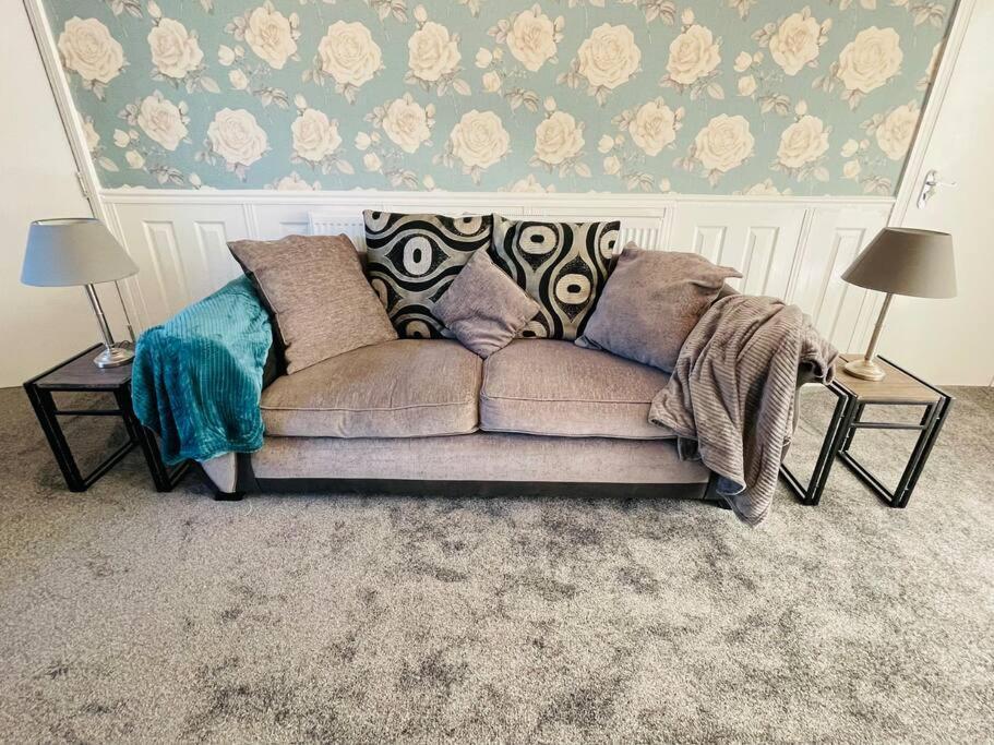 Alder House - A Modern Vibrant 4 Bedroom House Marston Green Esterno foto